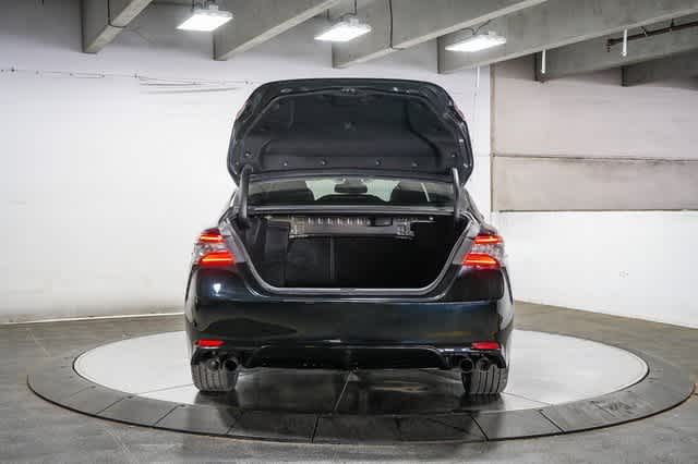 2019 Toyota Camry XSE 27