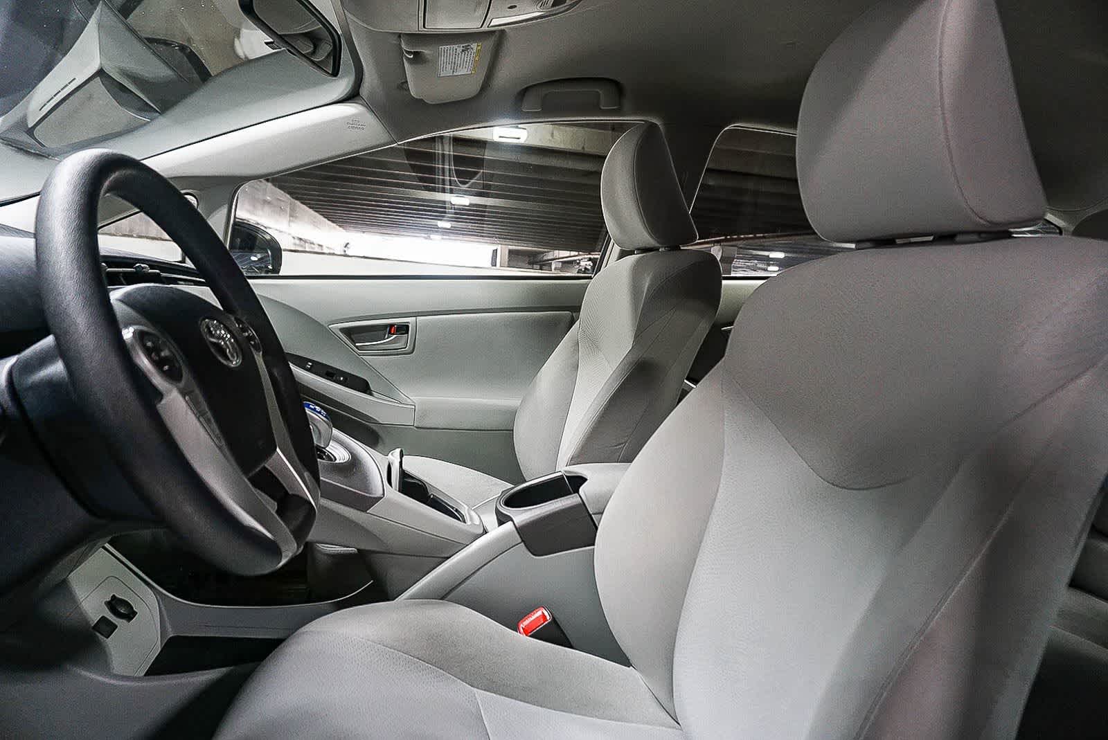 Thumbnail: 2013 Toyota Prius - 18