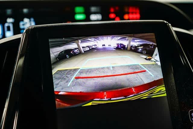 Thumbnail: 2021 Toyota Prius Prime - 24