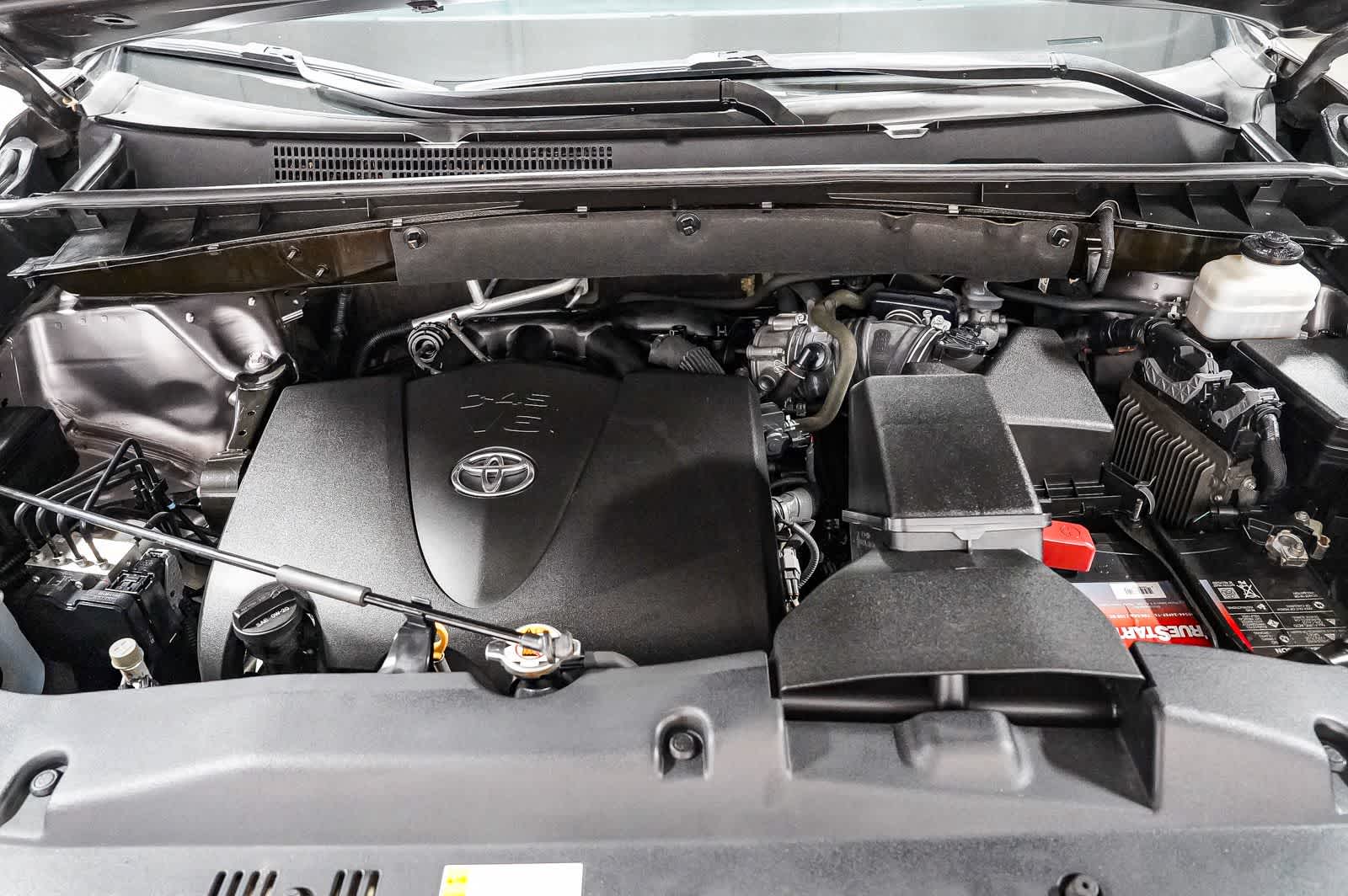 Thumbnail: 2019 Toyota Highlander - 28