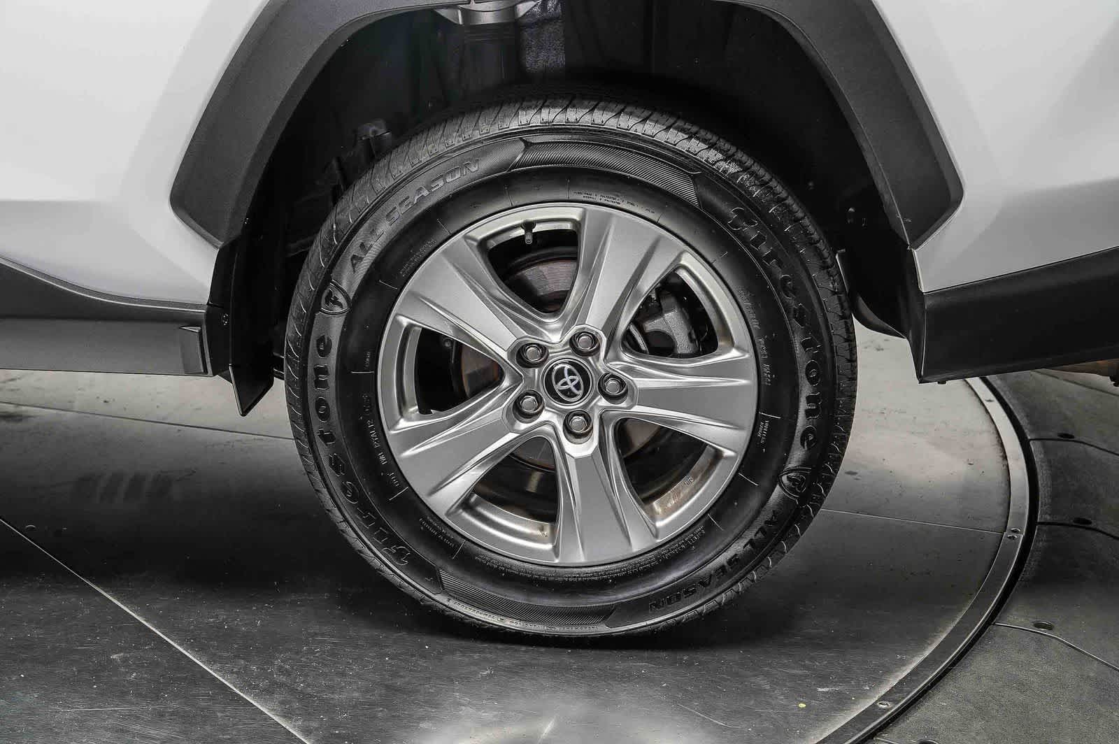 Thumbnail: 2024 Toyota RAV4 - 11
