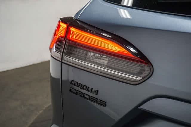 Thumbnail: 2022 Toyota Corolla Cross - 12