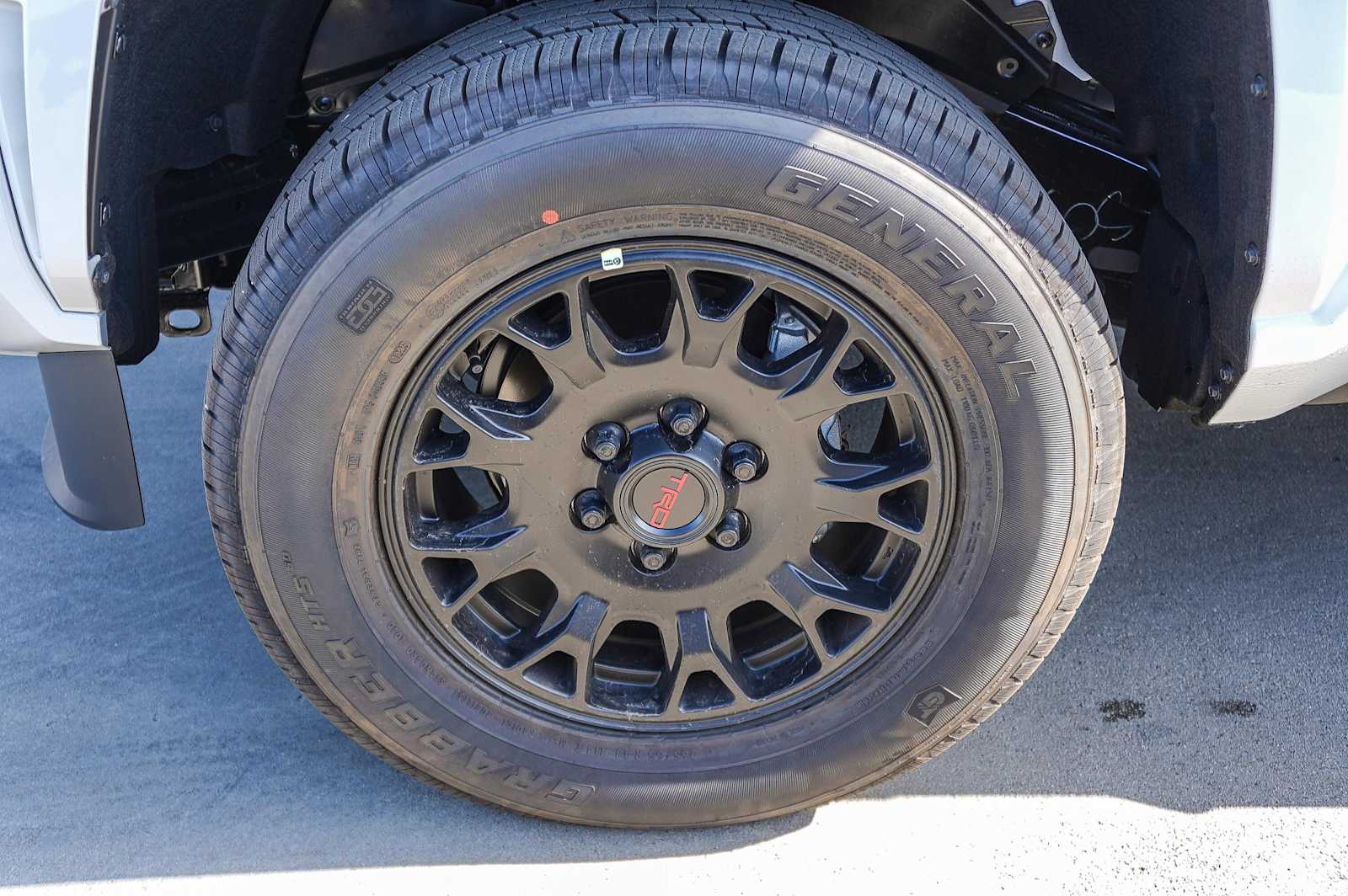 2025 Toyota Tacoma SR5 10