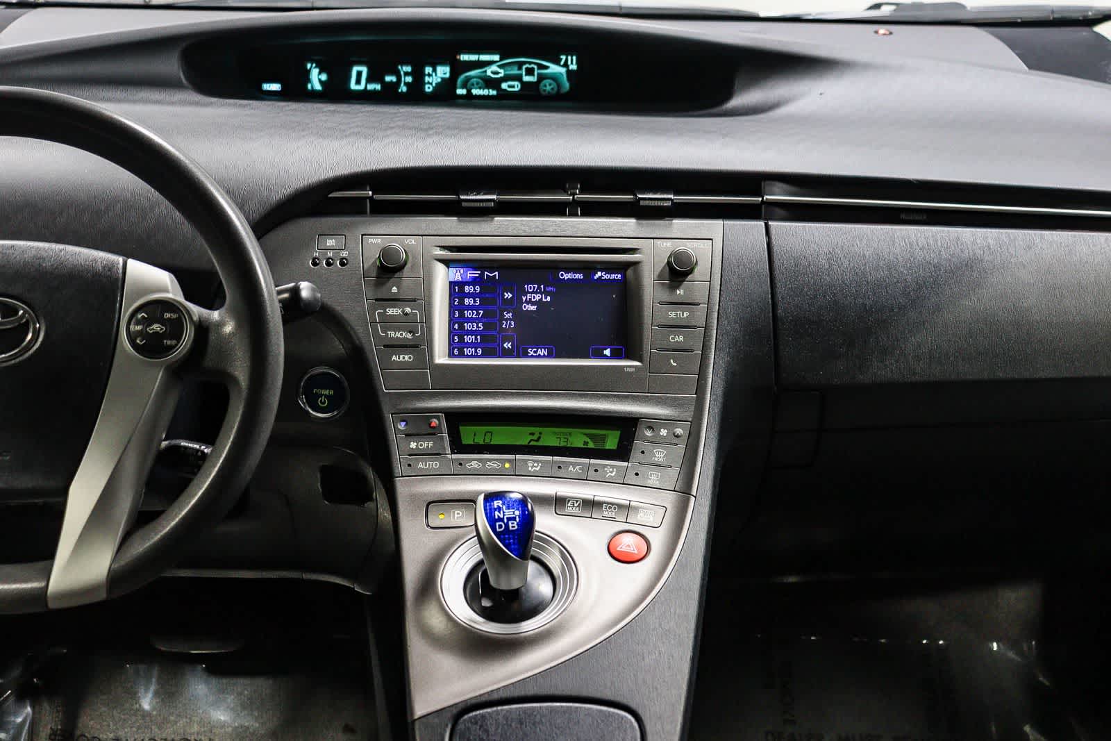 Thumbnail: 2015 Toyota Prius - 15