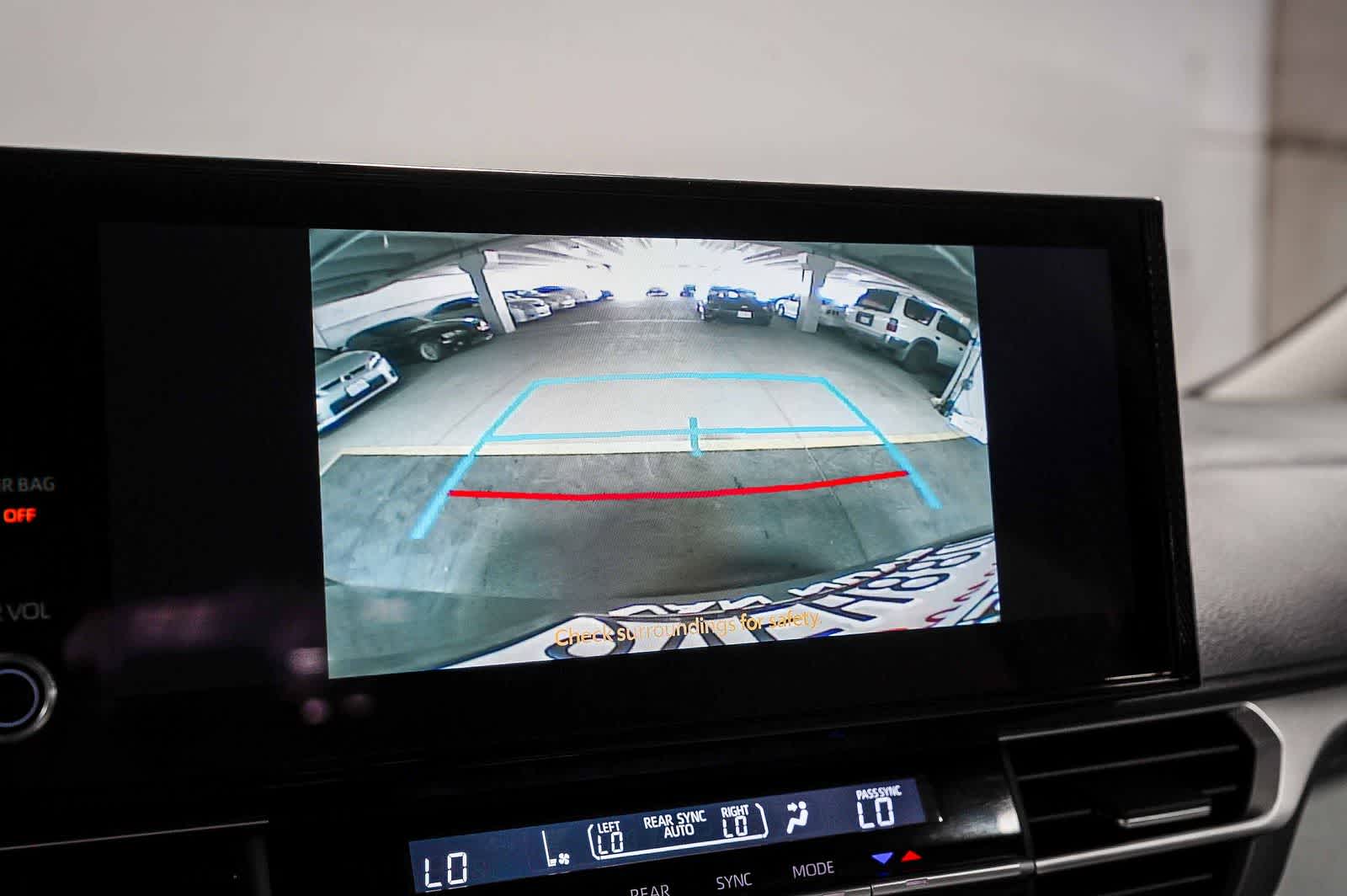 Thumbnail: 2026 Toyota Sienna - 26