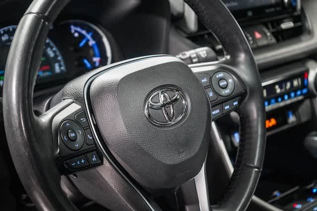 Thumbnail: 2021 Toyota RAV4 - 22