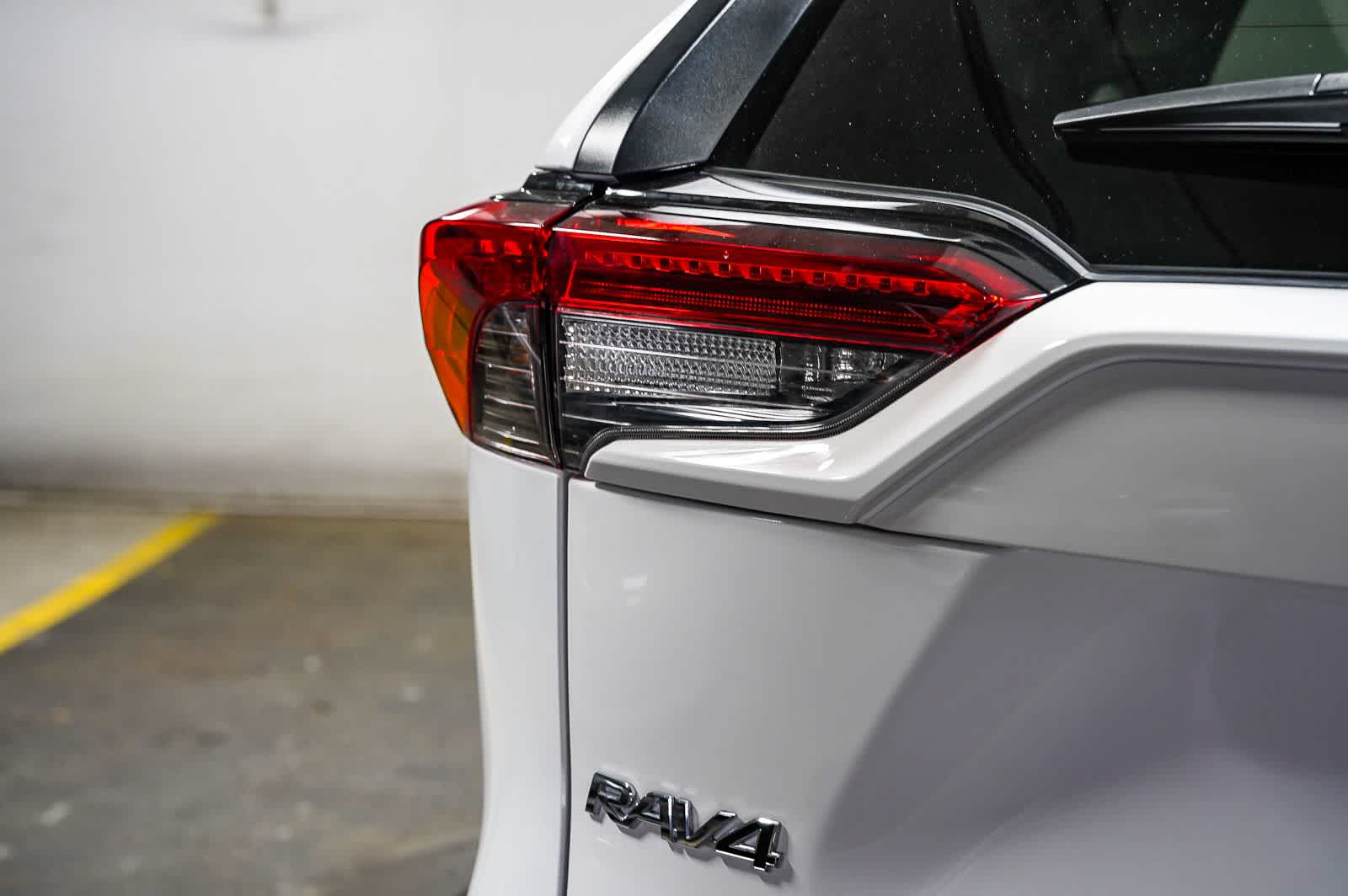 Thumbnail: 2025 Toyota RAV4 - 12