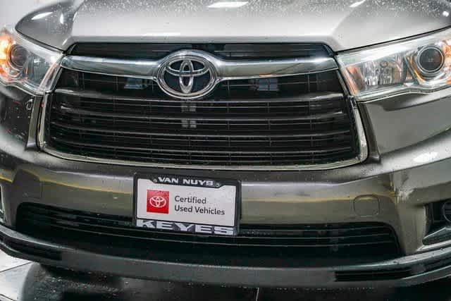 Thumbnail: 2016 Toyota Highlander - 9