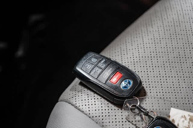 Thumbnail: 2024 Toyota Sienna - 30