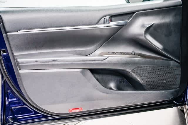 Thumbnail: 2022 Toyota Camry - 19