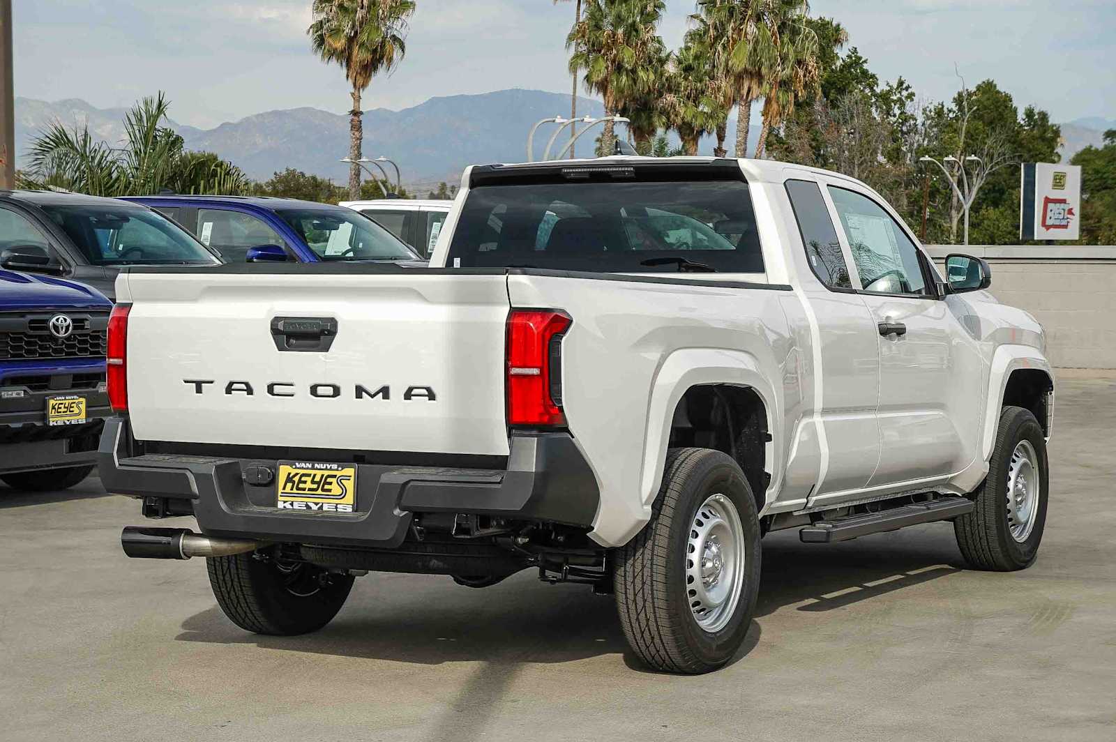 Thumbnail: 2025 Toyota Tacoma - 4