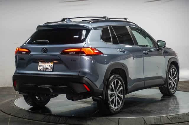 Thumbnail: 2022 Toyota Corolla Cross - 4