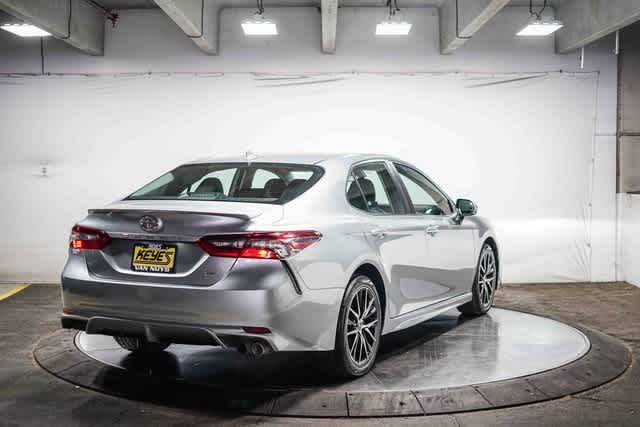 Thumbnail: 2023 Toyota Camry - 4