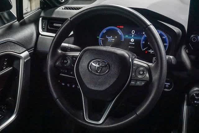 Thumbnail: 2023 Toyota RAV4 - 17
