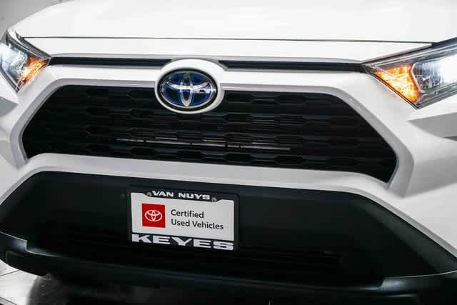 Thumbnail: 2021 Toyota RAV4 - 8