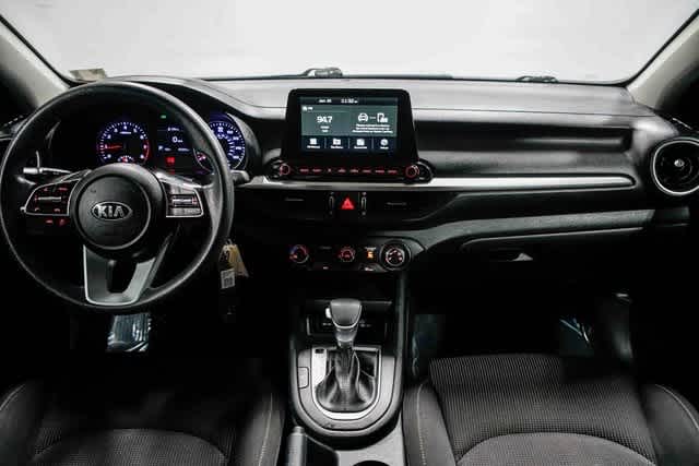 Thumbnail: 2021 Kia Forte - 11