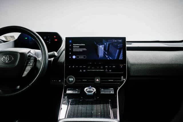 Thumbnail: 2024 Toyota bZ4X - 13