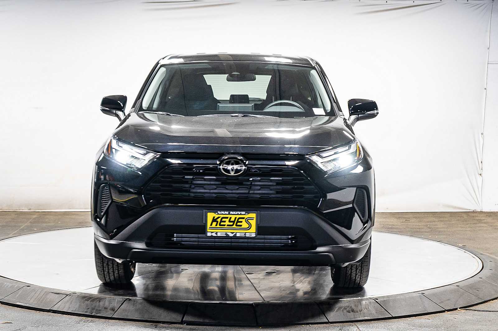 Thumbnail: 2025 Toyota RAV4 - 6