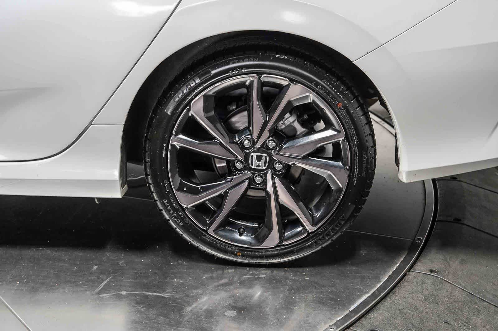 Thumbnail: 2020 Honda Civic - 10
