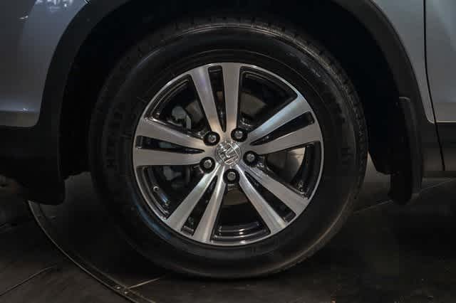 Thumbnail: 2017 Honda Pilot - 9