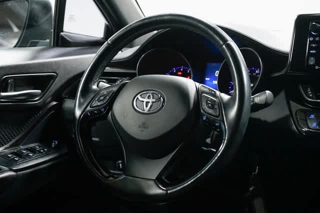 Thumbnail: 2018 Toyota C-HR - 15