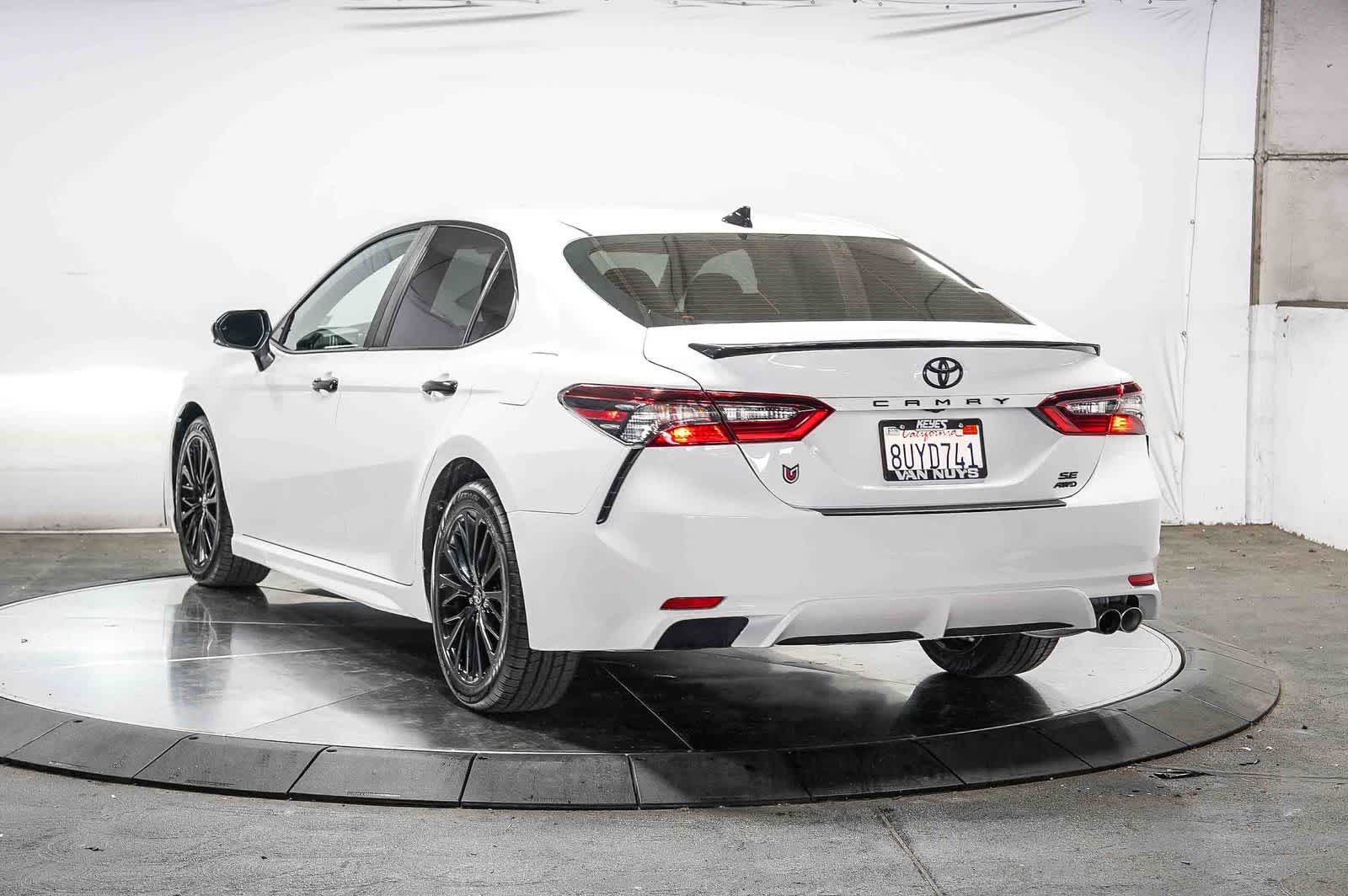 Thumbnail: 2021 Toyota Camry - 3
