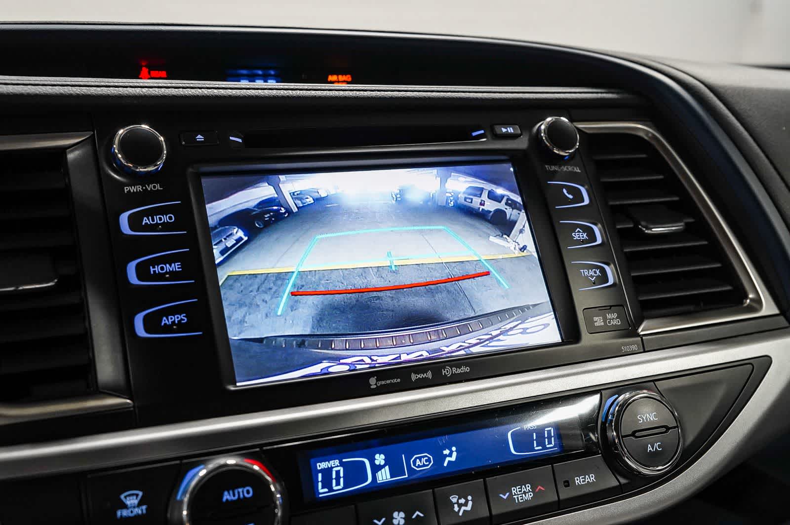 Thumbnail: 2019 Toyota Highlander - 26