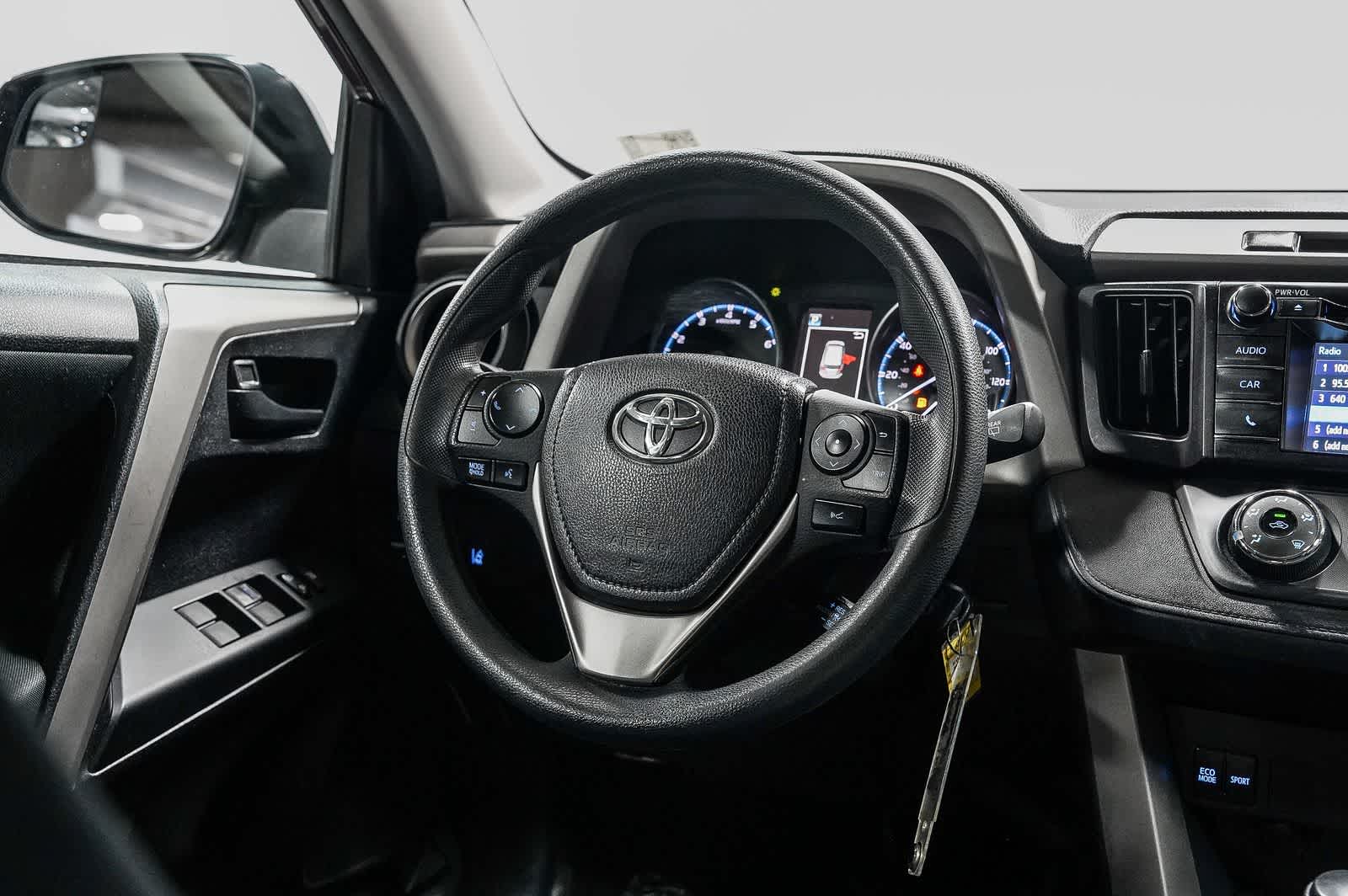 Thumbnail: 2017 Toyota RAV4 - 16