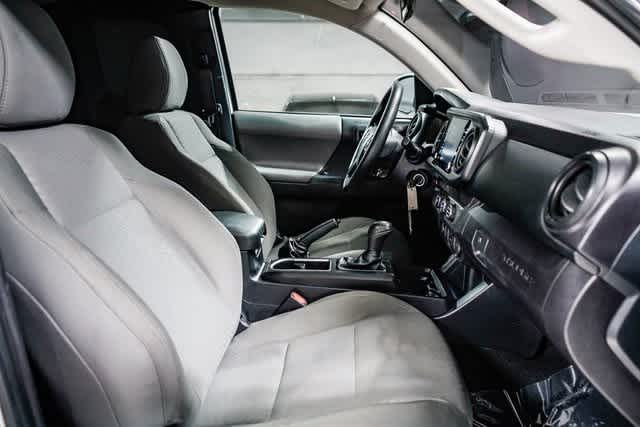 Thumbnail: 2020 Toyota Tacoma - 16