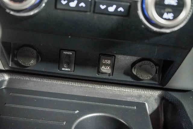 Thumbnail: 2018 Toyota Tundra - 22