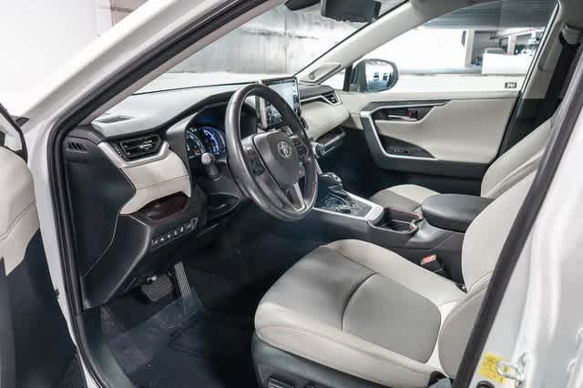 Thumbnail: 2021 Toyota RAV4 - 18