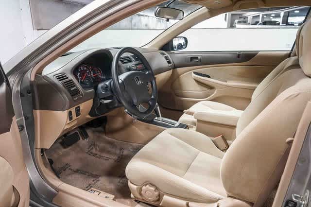 Thumbnail: 2004 Honda Civic - 17