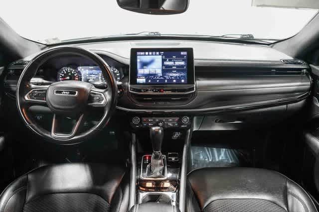 Thumbnail: 2022 Jeep Compass - 12