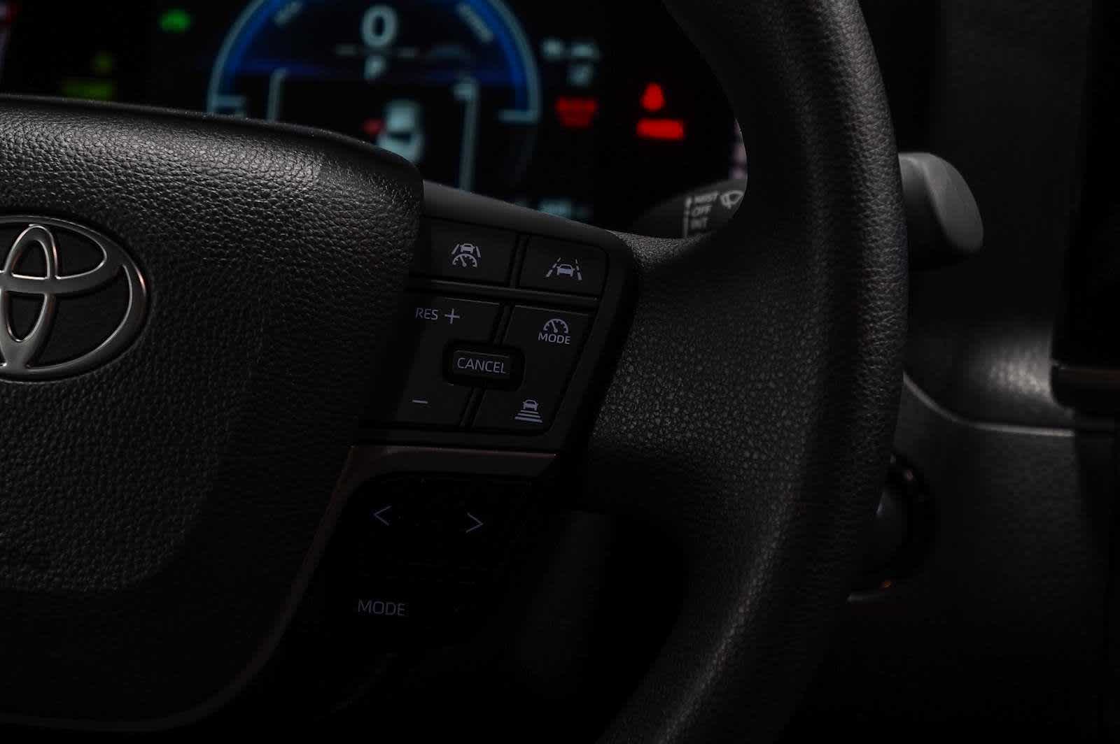 Thumbnail: 2025 Toyota Camry - 15