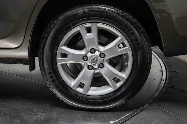 Thumbnail: 2012 Toyota RAV4 - 10