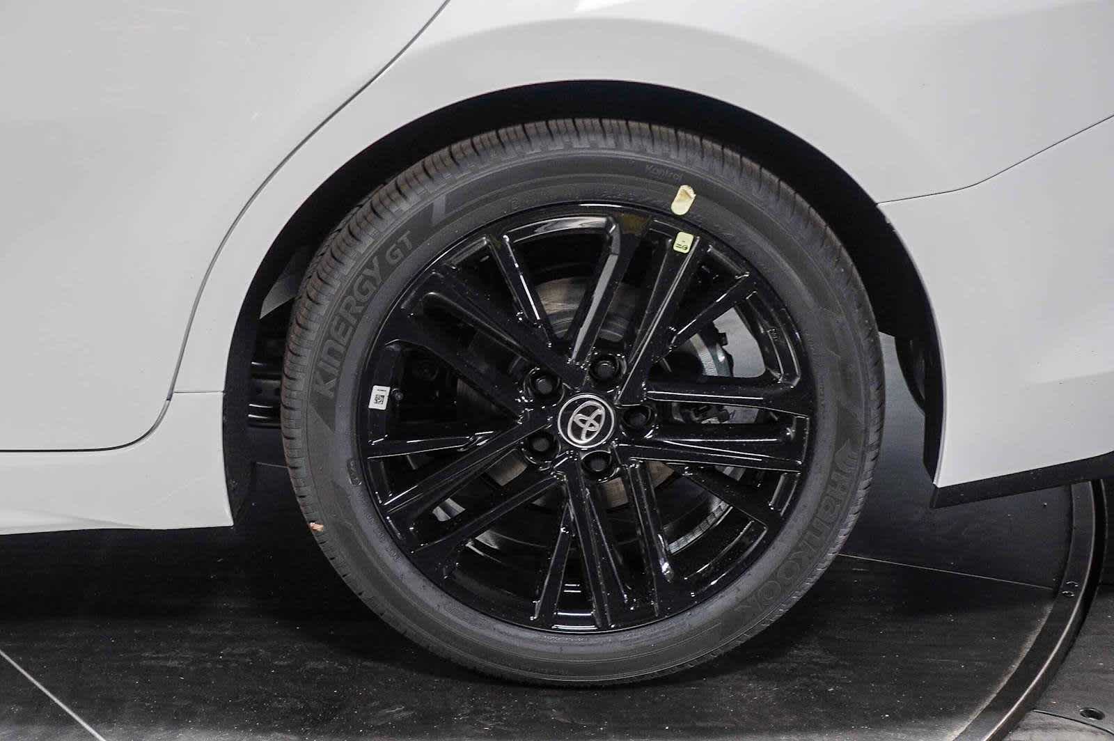 Thumbnail: 2026 Toyota Camry - 11