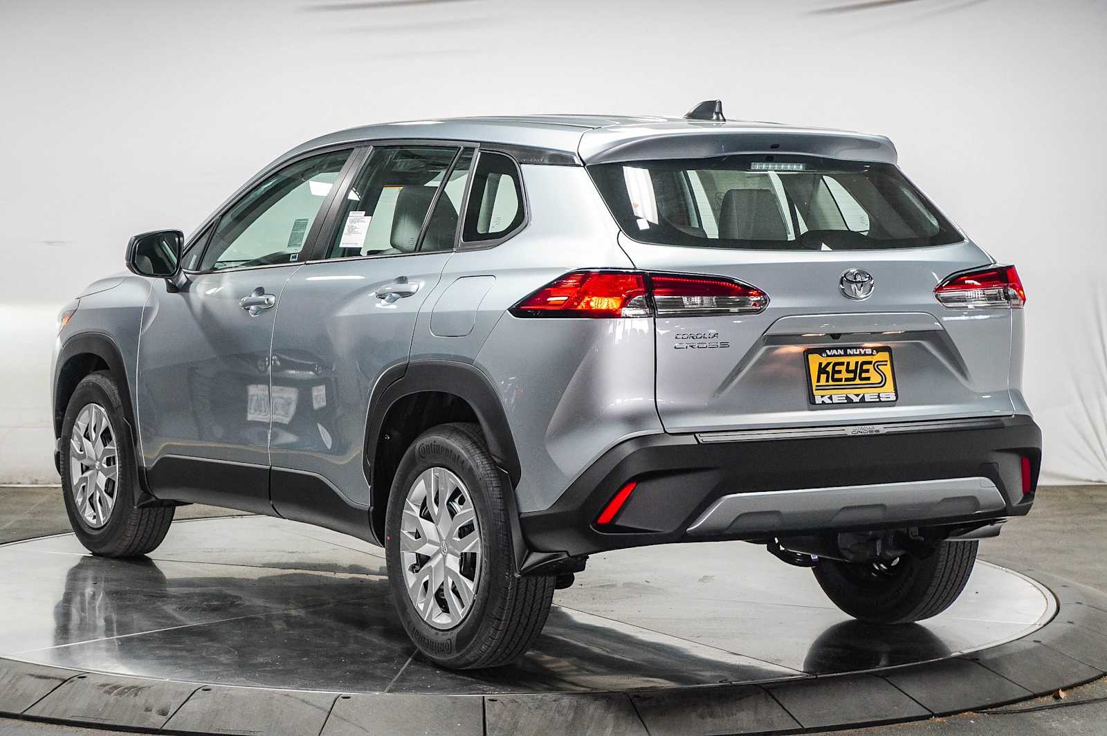 2025 Toyota Corolla Cross L 2