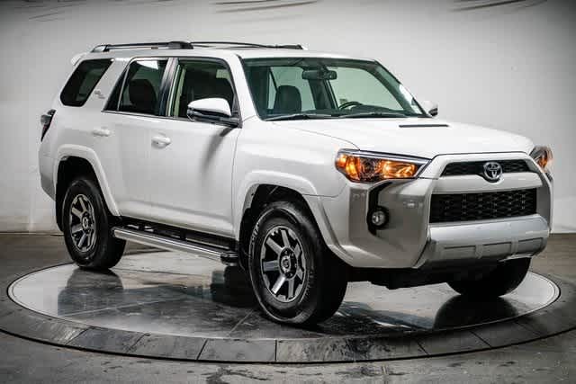 Thumbnail: 2019 Toyota 4Runner - 5