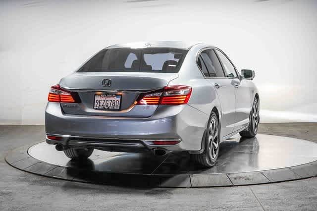 Thumbnail: 2017 Honda Accord - 4