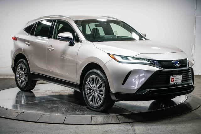 Thumbnail: 2022 Toyota Venza - 6