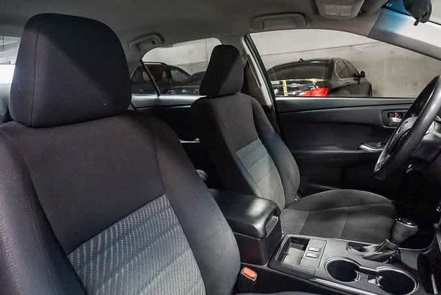 Thumbnail: 2017 Toyota Camry - 18