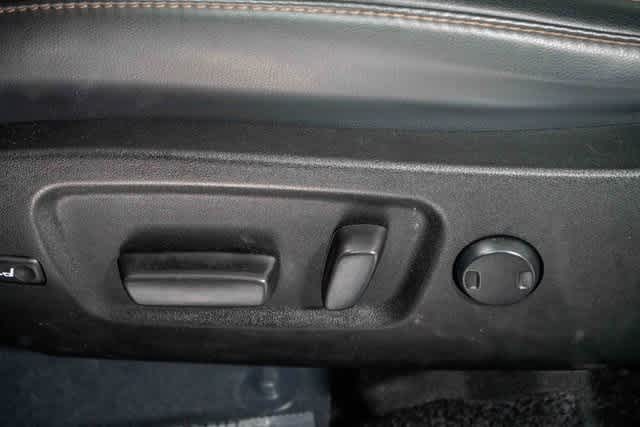 Thumbnail: 2019 Toyota Highlander - 20