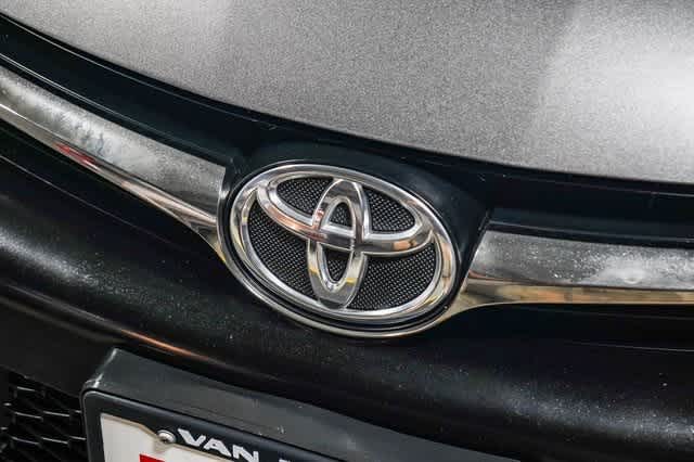 Thumbnail: 2017 Toyota Camry - 9