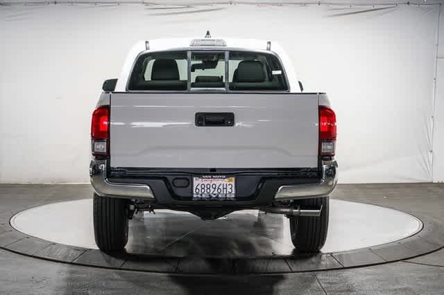 Thumbnail: 2021 Toyota Tacoma - 3