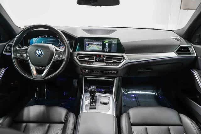 Thumbnail: 2022 BMW 3 Series - 12