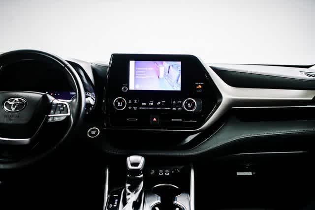 Thumbnail: 2024 Toyota Highlander - 13