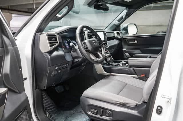 Thumbnail: 2025 Toyota Tundra - 14