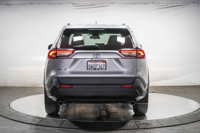 Thumbnail: 2021 Toyota RAV4 - 3