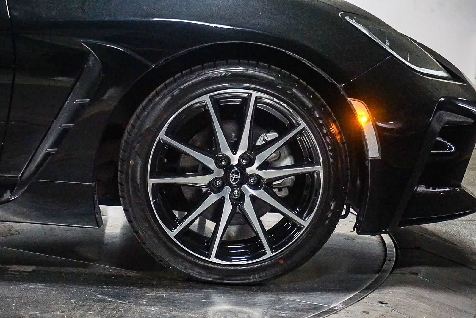 Thumbnail: 2023 Toyota GR86 - 9