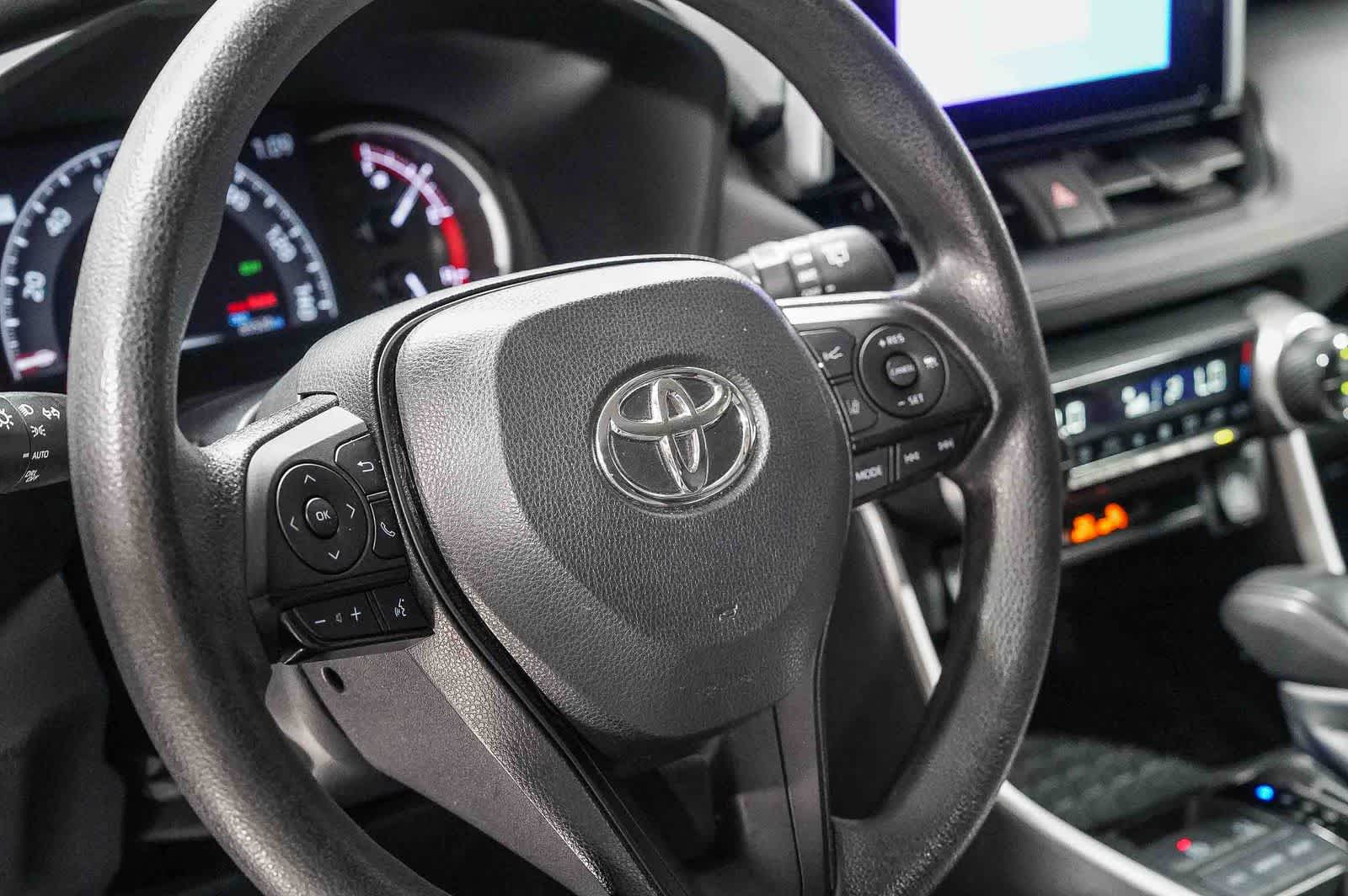 Thumbnail: 2024 Toyota RAV4 - 20